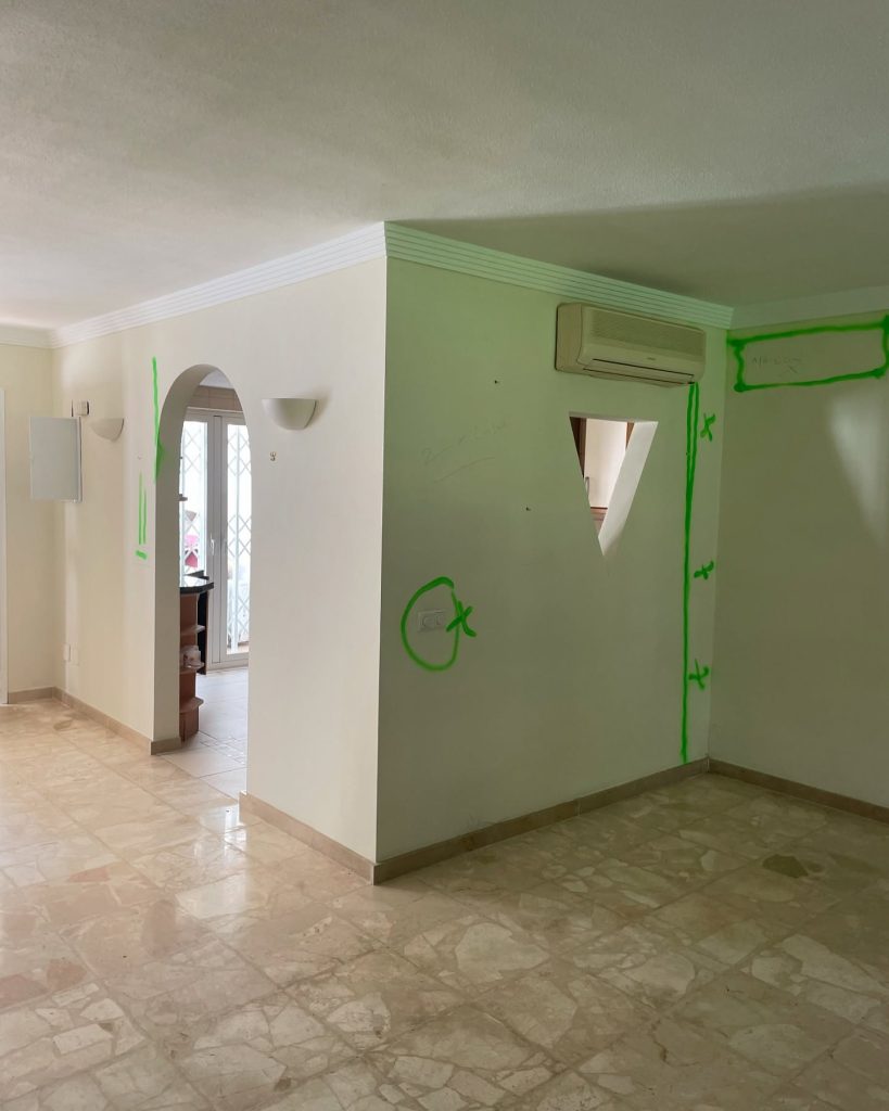Kitchen renovation in Marbella before image